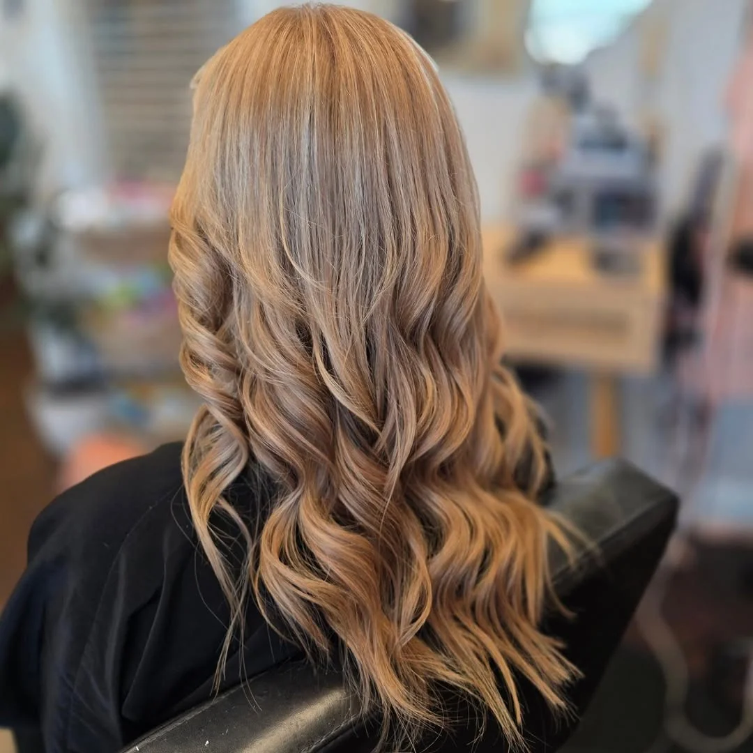 Soft blonde waves