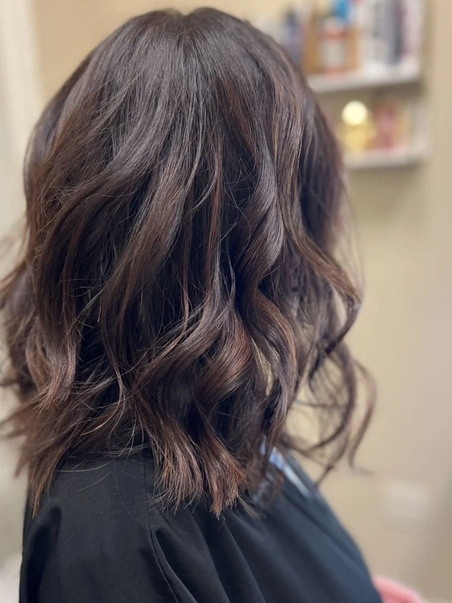 DN MAXX Salon — brunette movement